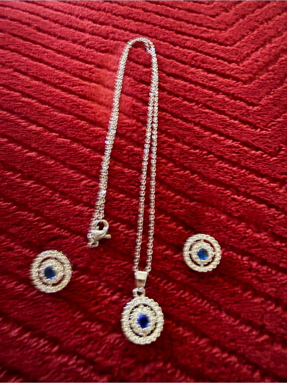 White Gold Filled Blue Crystal Pendant Necklace & Earrings Set NEW with Box